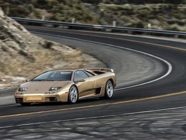 What was the Lamborghini Diablo's documented top speed?
