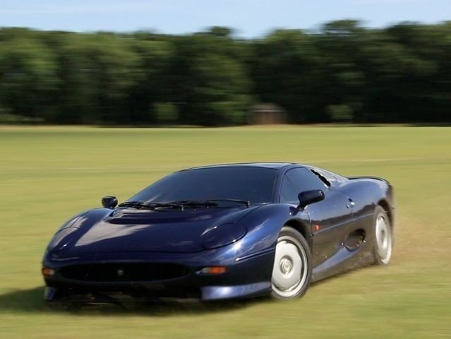 Why was this stunning Jag named the XJ220?