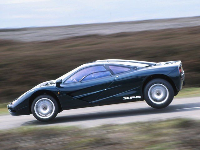 Who built the 6.1L V12 for the legendary McLaren F1?