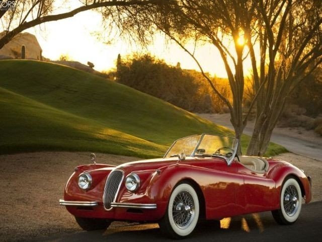 The Jaguar XK120 broke the production car top speed record, but how fast could it go?