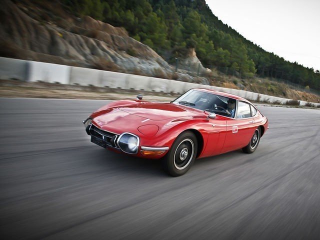 How many beautiful Toyota 2000GT's were produced?