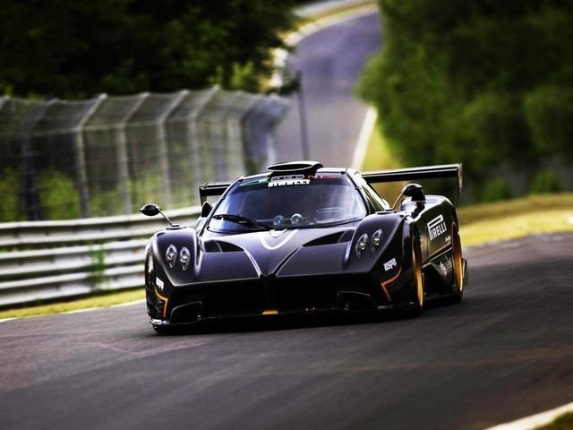 How many official editions of the Zonda did Pagani produce? e.g Zonda R, Zonda Cinque