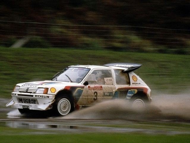 How many first place finishes did the Peugot 205 T16 take in its short career, between 1984 and 1986?