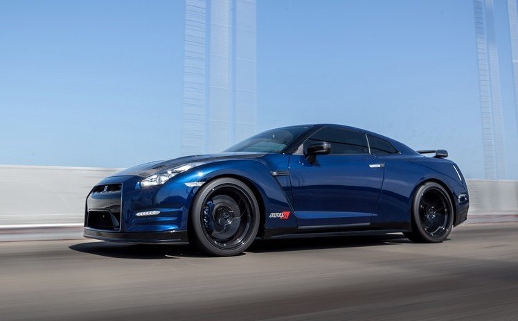 5 - Nissan GT-R R35 - Furious 7