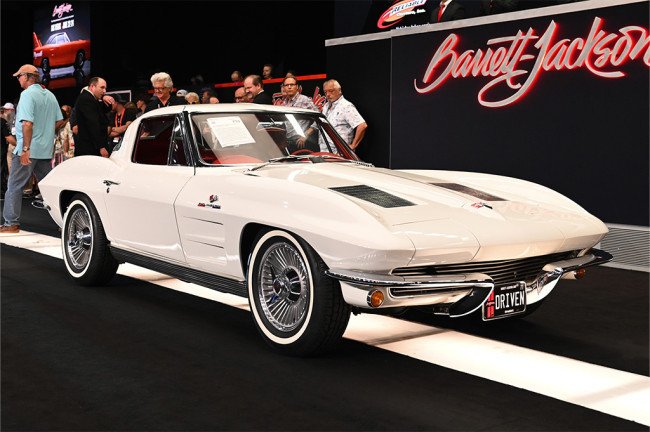 LOT #733 – 1963 CHEVROLET CORVETTE 327/360 SPLIT-WINDOW FUELIE – SOLD! $291,500