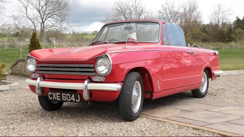 British Legends: Unveiling the Top 10 Classic Cars from the UK