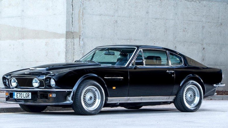 Featured Auction - 1988 Aston Martin V8 Vantage X-Pack Sports Saloon
