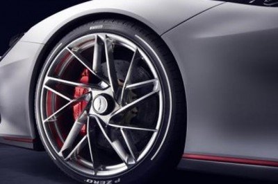 TRIO OF BEAUTIFUL BATTISTA HYPERCARS SET TO TRIUMPH IN GENEVA