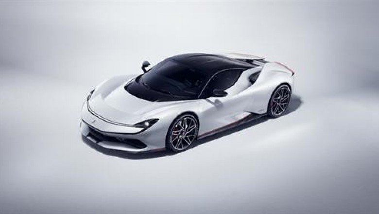 UK PREMIERE FOR NEW HYPERCAR PININFARINA BATTISTA WITH NICK HEIDFELD AT 77TH GOODWOOD MEMBERS’ MEETING