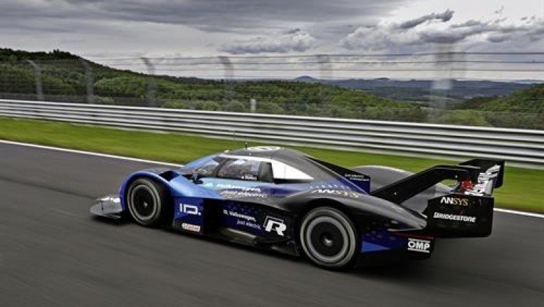 VOLKSWAGEN ID.R RETURNS TO GOODWOOD TO DEFEND ITS TITLE