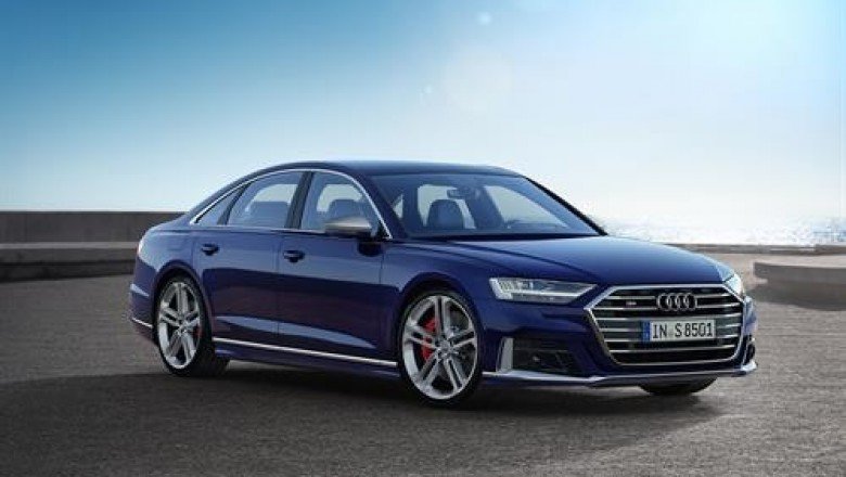 V8 TFSI POWER AND PREDICTIVE ACTIVE SUSPENSION FOR NEW 571PS AUDI S8