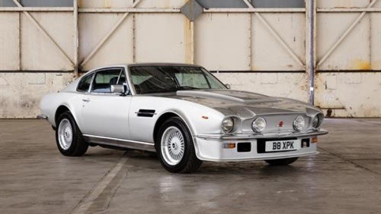 THE ASTON MARTIN LEGENDS JOINING CONCOURS OF ELEGANCE