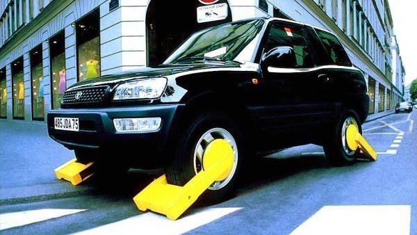 What Are the Laws in the UK in Relation to The Legal Clamping of Cars?