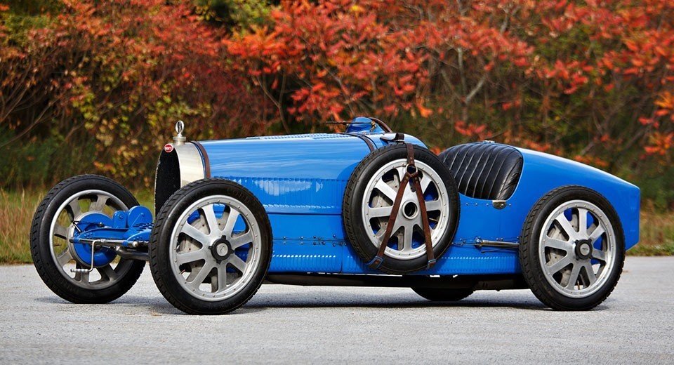 What it's like to drive a 1927 Bugatti Type 35 Grand Prix Racer by PurSang?