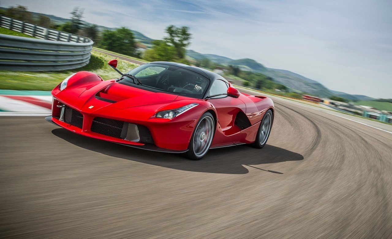 Chris Harris Reviews the LaFerrari