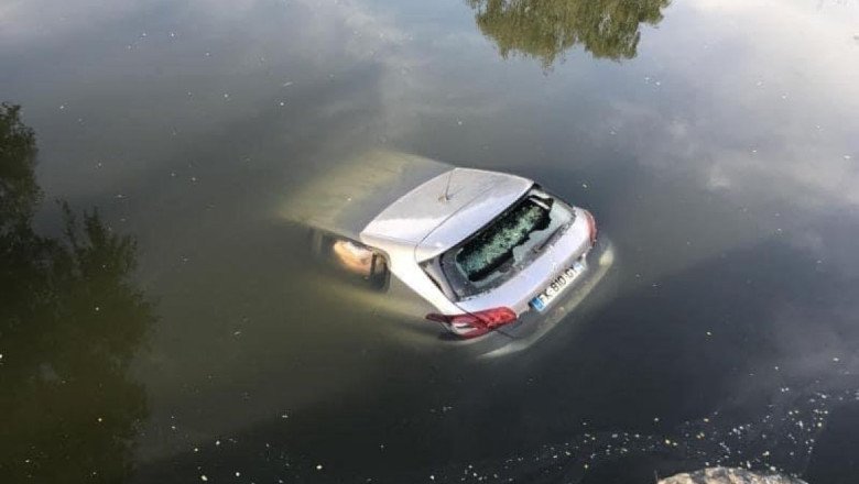 Important Safety Tips: Escaping a Submerged Car