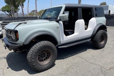 Anderson Composites launches heritage-inspired Roadster Doors for Ford Bronco