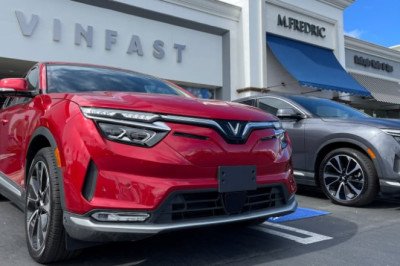 VinFast's losses widen ahead of U.S. IPO push