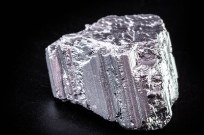 Exploring Alternatives to Rare Earth Metals in the Electric Vehicle Industry