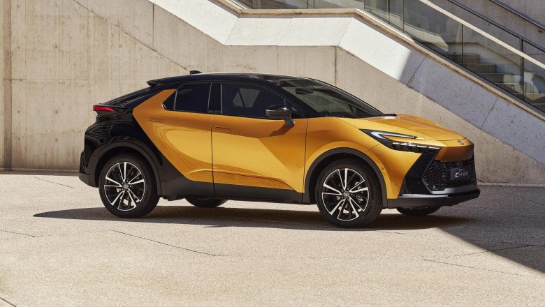 New Toyota C-HR revealed with funky two-tone look