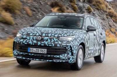 Next-generation Volkswagen Tiguan teased in official spy shots