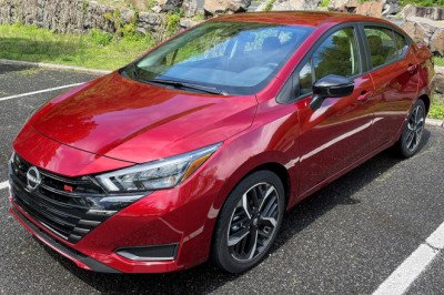 Review: The 2023 Nissan Versa is the lowest-priced new car, but is it cheap?