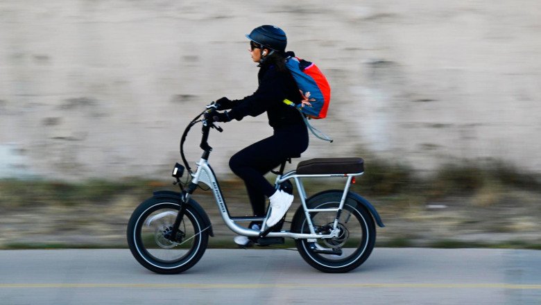 Why I’m Ignoring The E-Bike Craze—And It’s Not Because Their Batteries Are Exploding