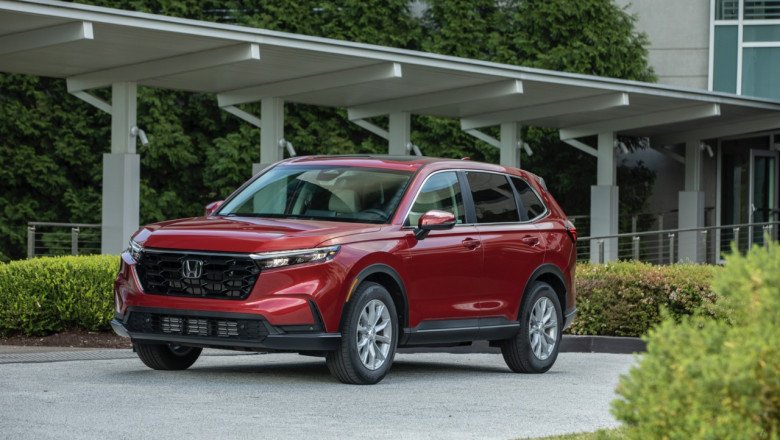 Nissan Rogue vs. Honda CR-V: Compare Crossover SUVs, Read More»