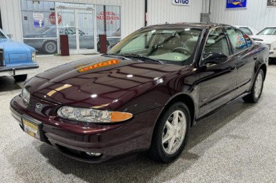 An 86-Mile Oldsmobile Alero Sold For More Than A New Toyota Corolla