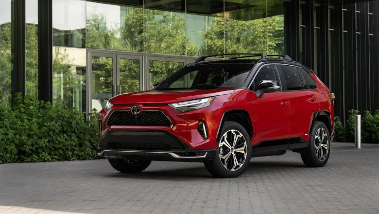 Toyota debating when to end pure gas-car sales in US