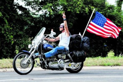 Here's What The Two-Finger Motorcycle Wave Means