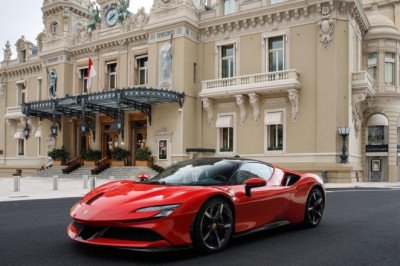 Ferrari Owner Upside Down $200,000 On Loan Wants To Trade His SF90 For A Corvette C8