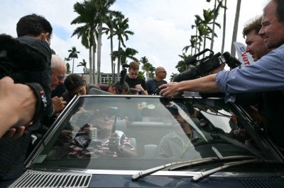 Rudy Giuliani Shows Up To Vote In Lauren Bacall's Mercedes After Hiding The Car In Florida