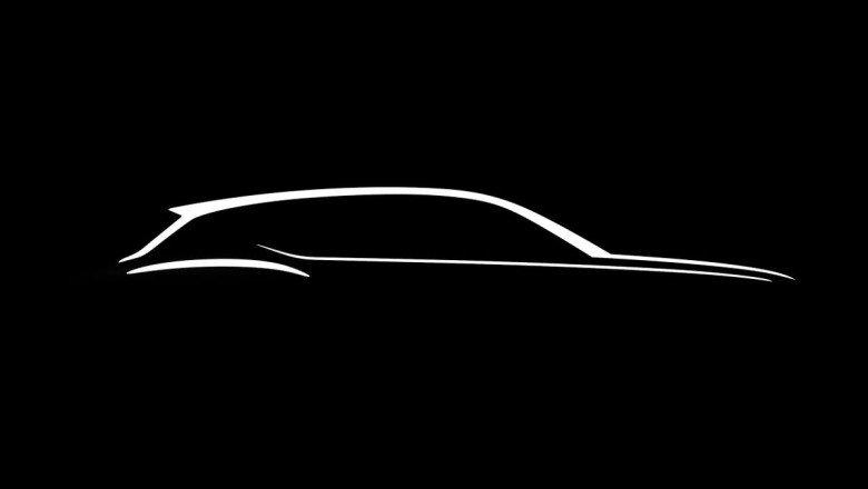 Bentley's First EV Will Be Its Smallest Car Ever, And More Luxury Brands Should Follow Suit