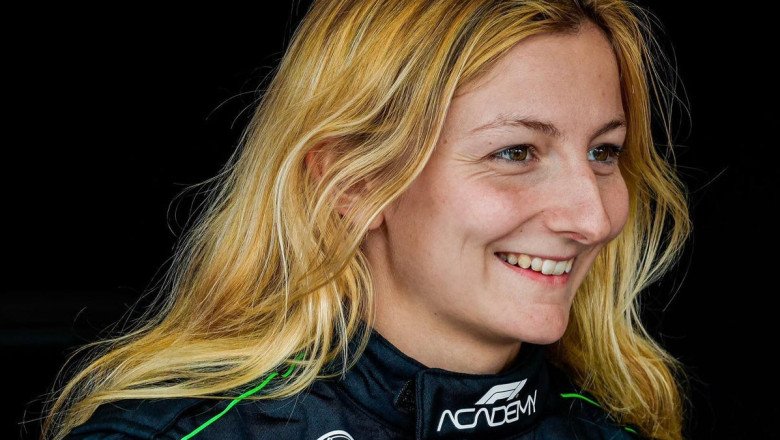 Jimmy Kimmel Shocked To Learn Women Can Drive From French F1 Academy Star