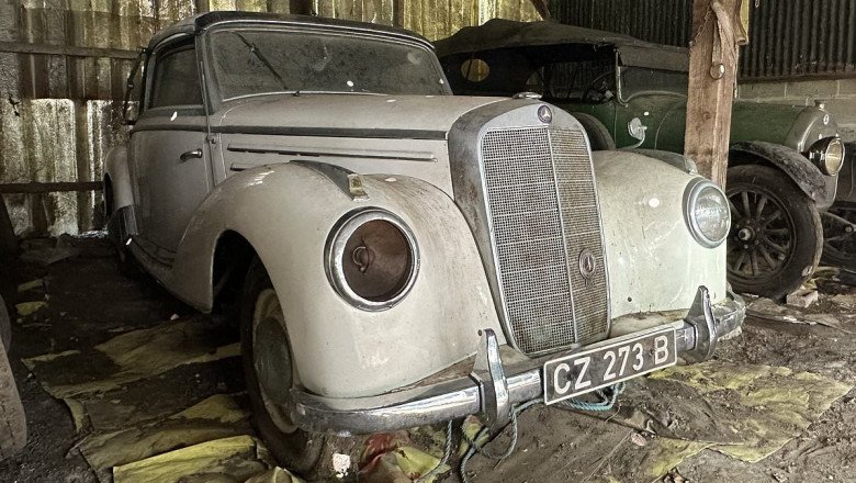 Incredible treasure trove of vintage Mercedes cars found in rural barn in Essex after collecting dust for 40 YEARS sell for thousands