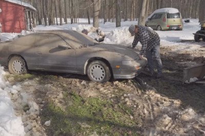 Dust-Caked Nissan 240SX Get Much Needed Deep Clean After Over 25 Years In Barn