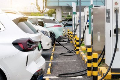 Just one in ten private buyers purchased an electric car in 2024 after being put off by high prices and a lack of charging infrastructure
