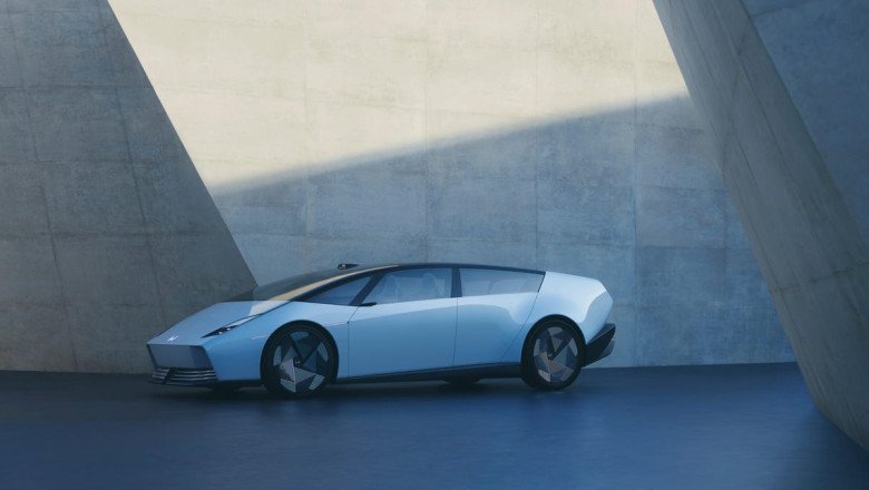 Honda 0 Saloon Looks Extremely 'Miami Vice,' But Are We All Still Doing The '80s Thing?