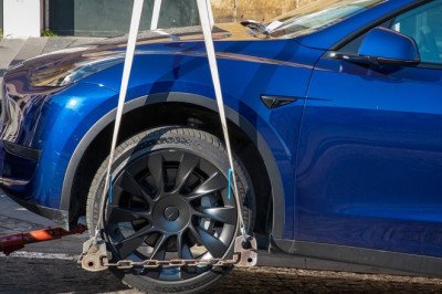 America's biggest automaker issues urgent recall for all its trucks… steel might fly off