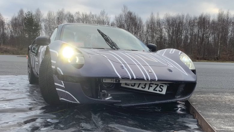 Gordon Murray Automotive Thrashes A T.33 Supercar Over Ramps And Cobbles To Calibrate Its Airbags