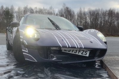 Gordon Murray Automotive Thrashes A T.33 Supercar Over Ramps And Cobbles To Calibrate Its Airbags