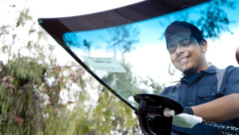 Why Some Windshields Have A Blue Tint At The Top