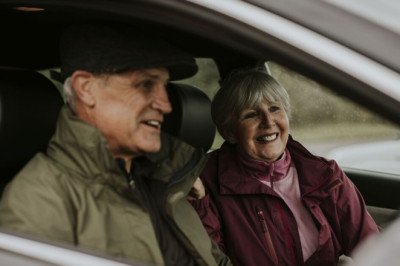 Older drivers urged do two things before travelling at night to avoid LED dazzle