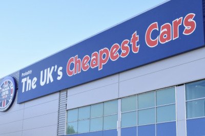 Trade Centre UK comes ‘under fire’ after Ford Fiesta goes up in flames within days of sale
