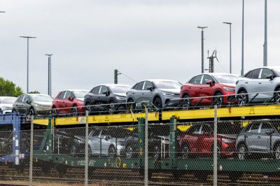 World's second largest automaker makes dramatic move as it stops all US car imports