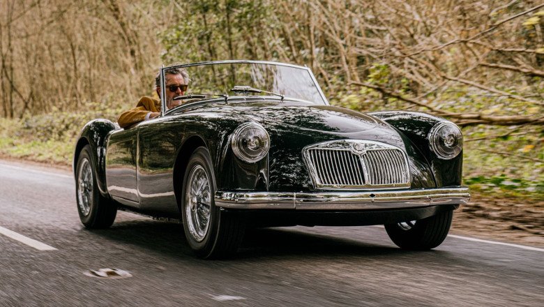 Frontline reveals glorious MG A Factory Edition