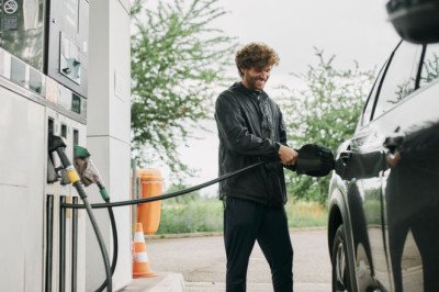 Petrol and diesel prices may plummet over Easter as tariff fallout continues