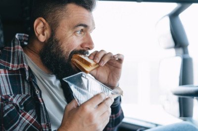 Drivers at risk of £5,000 fine for eating lunch in car due to little-known rule