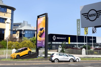 Renault takes cheeky swipe at Mini with new ad campaign outside London showroom